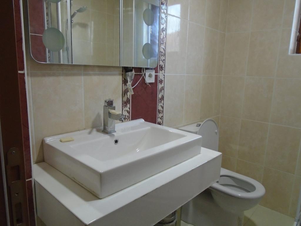 أنقرة Ozkonak Hotel الغرفة الصورة